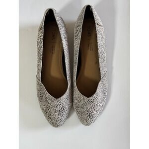 TOMS Leopard Print Slip-On Flats Size 10 Almond Toe Ballet Dress Work Casual EUC